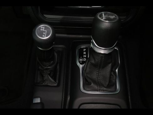 Used 2022 Jeep Wrangler Unlimited Sport AWD/4WD image 10