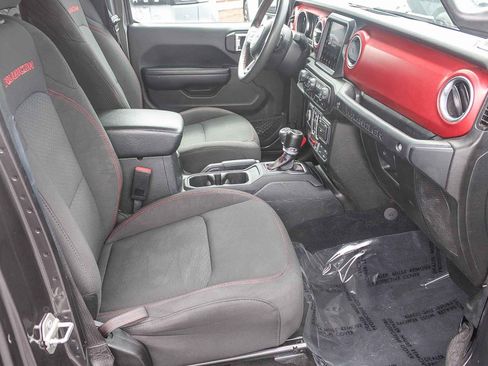 Used 2023 Jeep Wrangler Unlimited Rubicon AWD/4WD image 17