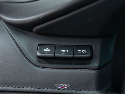 Used 2019 Cadillac Escalade ESV Platinum image 38