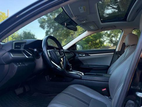 Used 2019 Honda Civic EX-L image 10