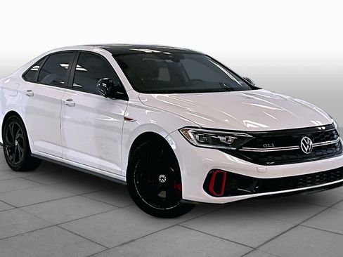 Used 2023 Volkswagen Jetta GLI Autobahn w/ GLI Black Package FWD image 2