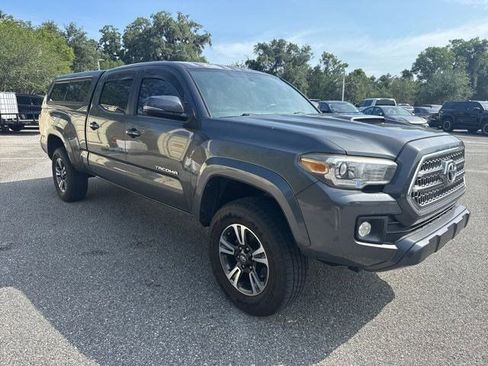 Used 2016 Toyota Tacoma TRD Sport w/ Towing Package RWD image 5