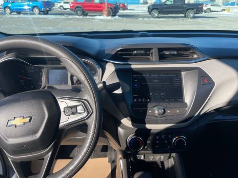 Used 2021 Chevrolet TrailBlazer LT image 15