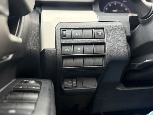 Used 2024 Toyota Tacoma TRD Sport image 23