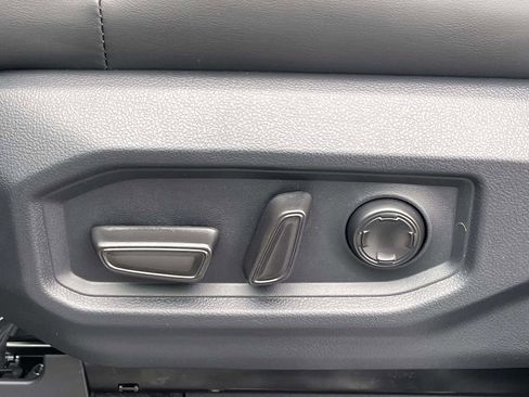 New 2026 Toyota Tundra Platinum AWD/4WD image 32