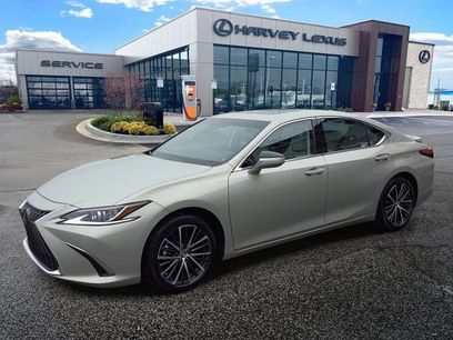 Certified 2025 Lexus ES 300h w/ Premium Package