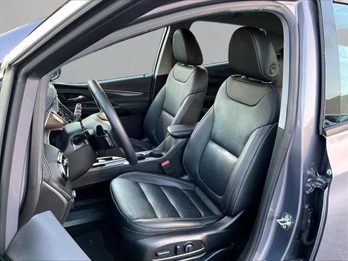 Certified 2023 Chevrolet Bolt LT w/ Infotainment Package image 27