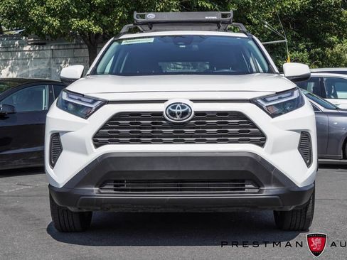 Used 2022 Toyota RAV4 XLE w/ Convenience Package AWD/4WD image 8