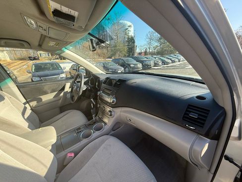 Used 2009 Toyota Highlander 2WD image 23