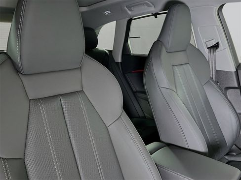 New 2025 Audi Q5 Premium Plus image 28