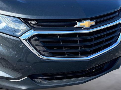 Used 2019 Chevrolet Equinox LS w/ LS Convenience Package FWD image 28