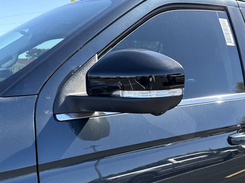 New 2025 Ford Expedition Platinum w/ Driver's Package image 33