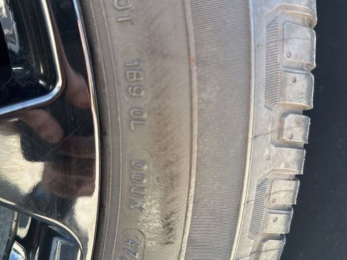 Used 2023 GMC Yukon XL SLT w/ SLT Luxury Package image 6