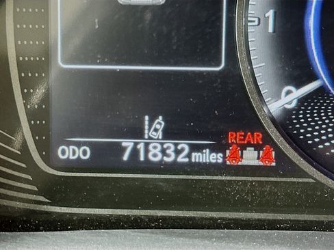 Used 2019 Lexus UX 200 F Sport image 19