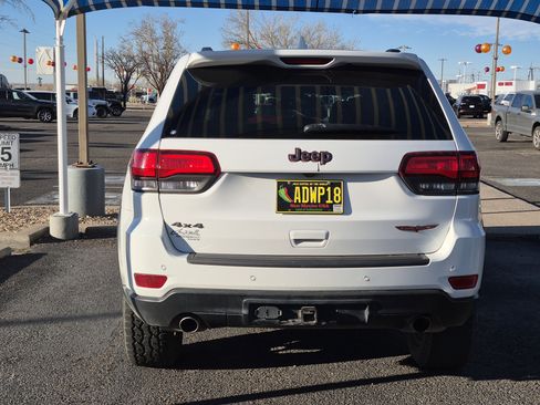 Used 2018 Jeep Grand Cherokee Trailhawk image 28