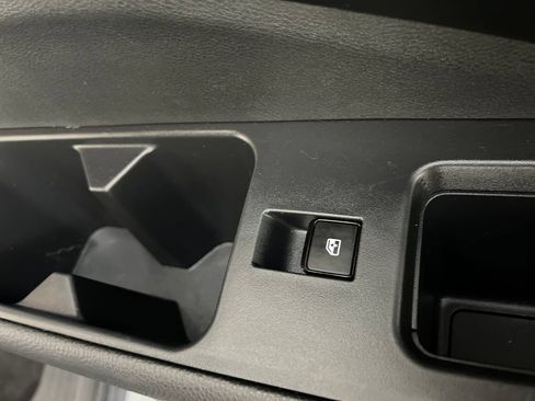 Used 2024 Nissan Pathfinder SL AWD/4WD image 26