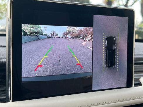 Certified 2023 Lincoln Aviator Black Label Grand Touring w/ Class IV Trailer Tow Package image 21