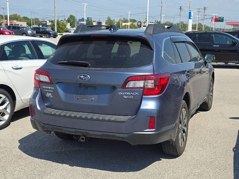 Used 2016 Subaru Outback 3.6R Limited AWD/4WD image 2