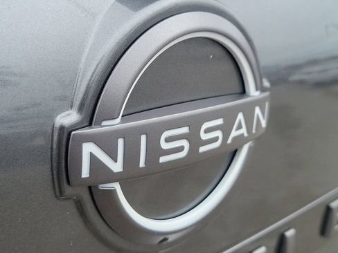 New 2026 Nissan Rogue Platinum image 10