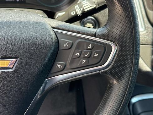 Used 2020 Chevrolet Malibu LT FWD image 23
