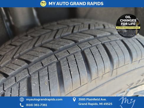 Used 2025 Volkswagen Taos SEL w/ Black Wheel Plus Package AWD/4WD image 33