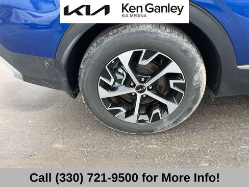 Certified 2025 Kia Sportage EX image 23