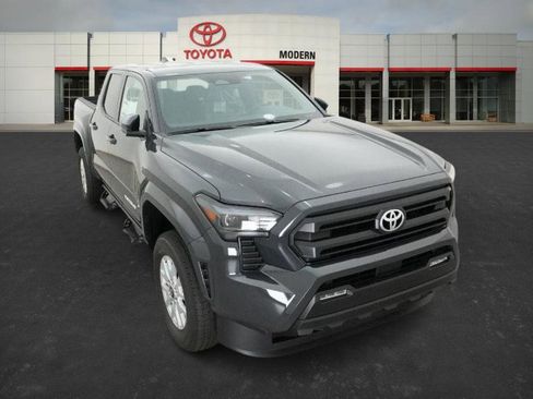 New 2025 Toyota Tacoma SR5 image 32