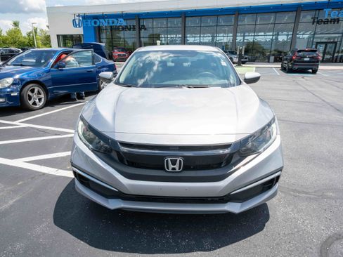 Used 2019 Honda Civic LX image 2