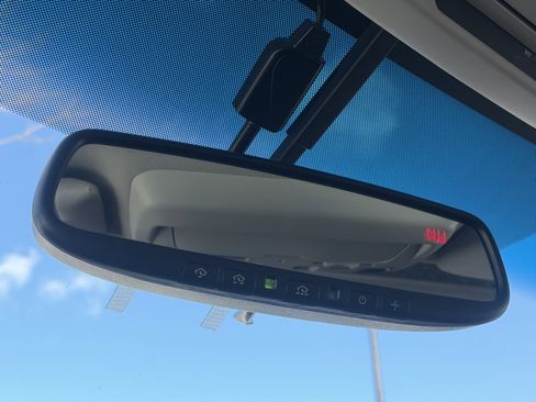 Used 2017 Subaru Outback 2.5i Premium image 20