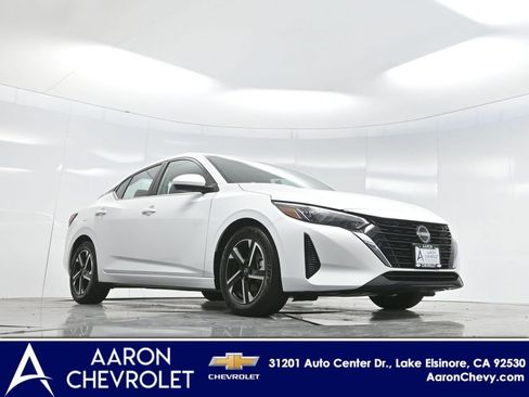 Used 2024 Nissan Sentra SV image 2