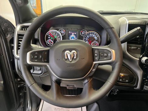 Used 2025 RAM 2500 Big Horn AWD/4WD image 23
