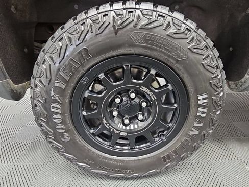 Certified 2024 GMC Sierra 1500 AT4X w/ AT4X AEV Edition AWD/4WD image 50