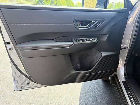 New 2026 Subaru Outback Touring XT AWD/4WD image 9