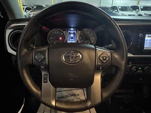 Used 2017 Toyota Tacoma SR5 w/ Tow Package RWD image 21