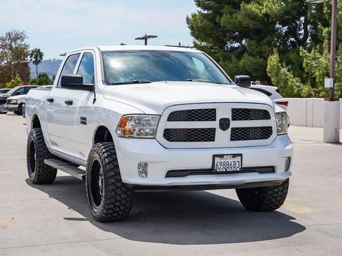 Used 2018 RAM 1500 Express w/ Express Value Package RWD image 5