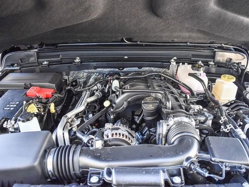 New 2026 Jeep Gladiator Mojave w/ Steel Bumper Group image 23