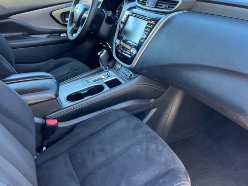 Used 2020 Nissan Murano SV AWD/4WD image 17
