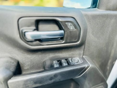 Used 2020 Chevrolet Silverado 1500 W/T w/ WT Convenience Package AWD/4WD image 10