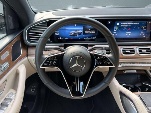 Used 2025 Mercedes-Benz GLE 450 4MATIC Coupe image 26
