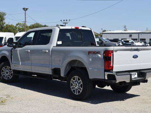 New 2026 Ford F250 Lariat w/ Lariat Premium Package image 4