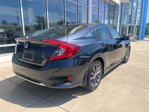 Used 2019 Honda Civic EX image 4