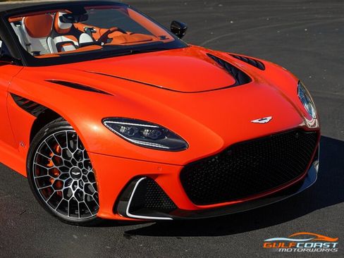 Used 2023 Aston Martin DBS Superleggera Volante RWD image 79