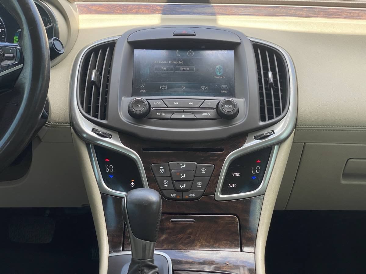 Used 2014 Buick LaCrosse FWD image 9