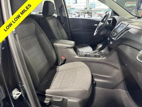 Used 2023 Chevrolet Equinox LT AWD/4WD image 43
