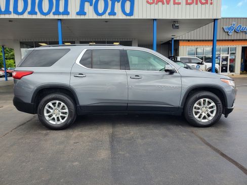 Used 2019 Chevrolet Traverse LT FWD image 5