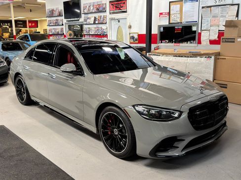 Used 2022 Mercedes-Benz S 580 4MATIC Sedan image 4