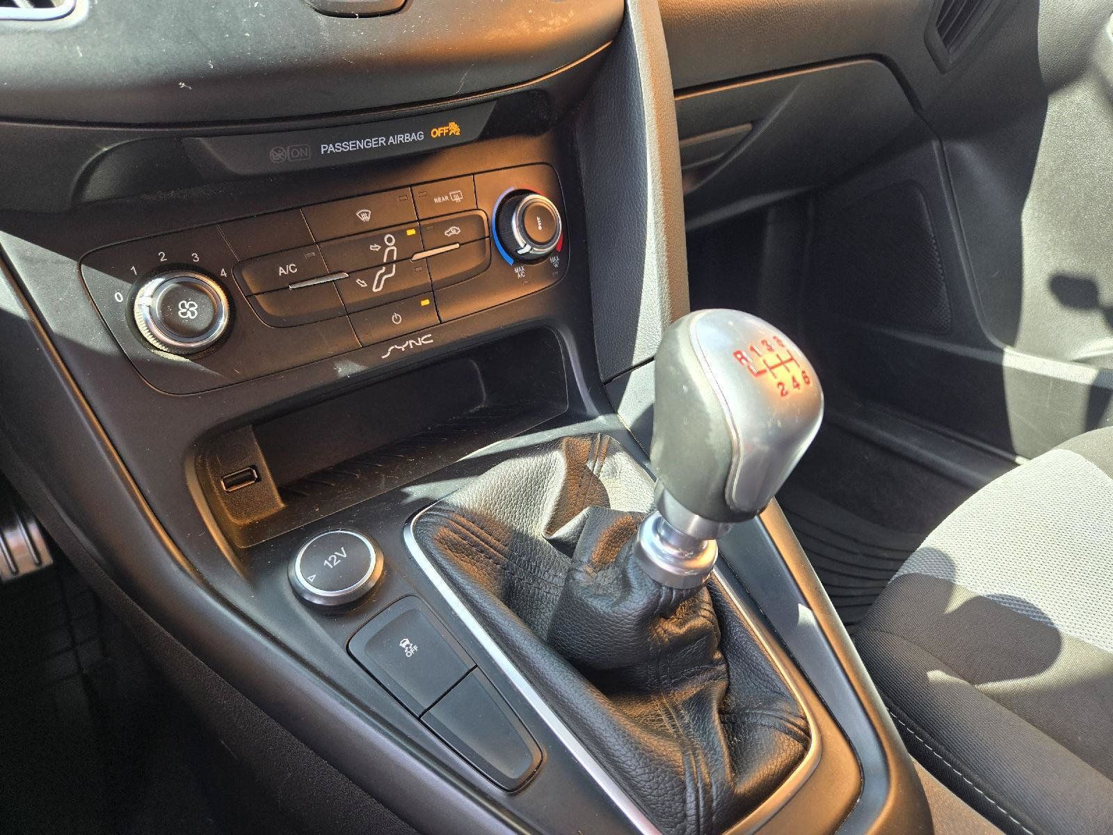 Used 2016 Ford Focus ST FWD image 17