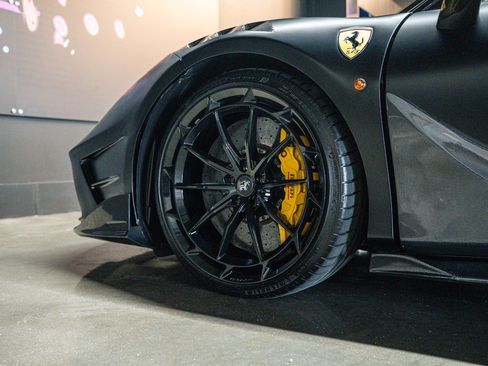 Used 2016 Ferrari 488 GTB RWD image 16