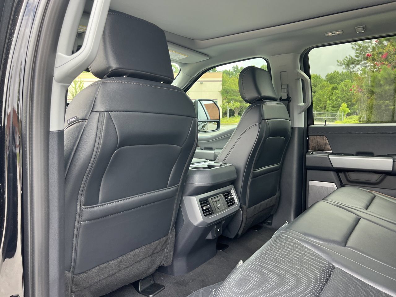 New 2026 Ford F250 Lariat w/ Black Appearance Package AWD/4WD image 21