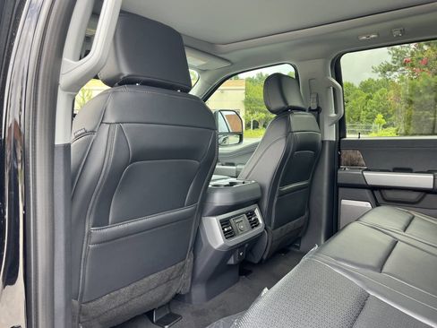 New 2026 Ford F250 Lariat w/ Black Appearance Package AWD/4WD image 21